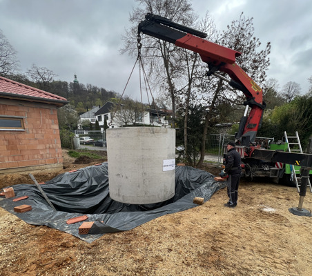 Installation einer Betonzisterne 10000 Liter