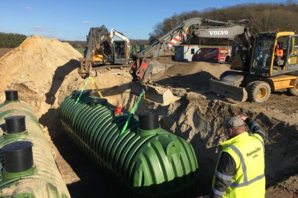 Einbau einer Zisterne 50000 Liter als Brauchwassertank