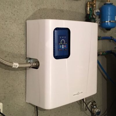 Installiertes Hauswasserwerk - Rainmaster Favorit 20 mit Haube